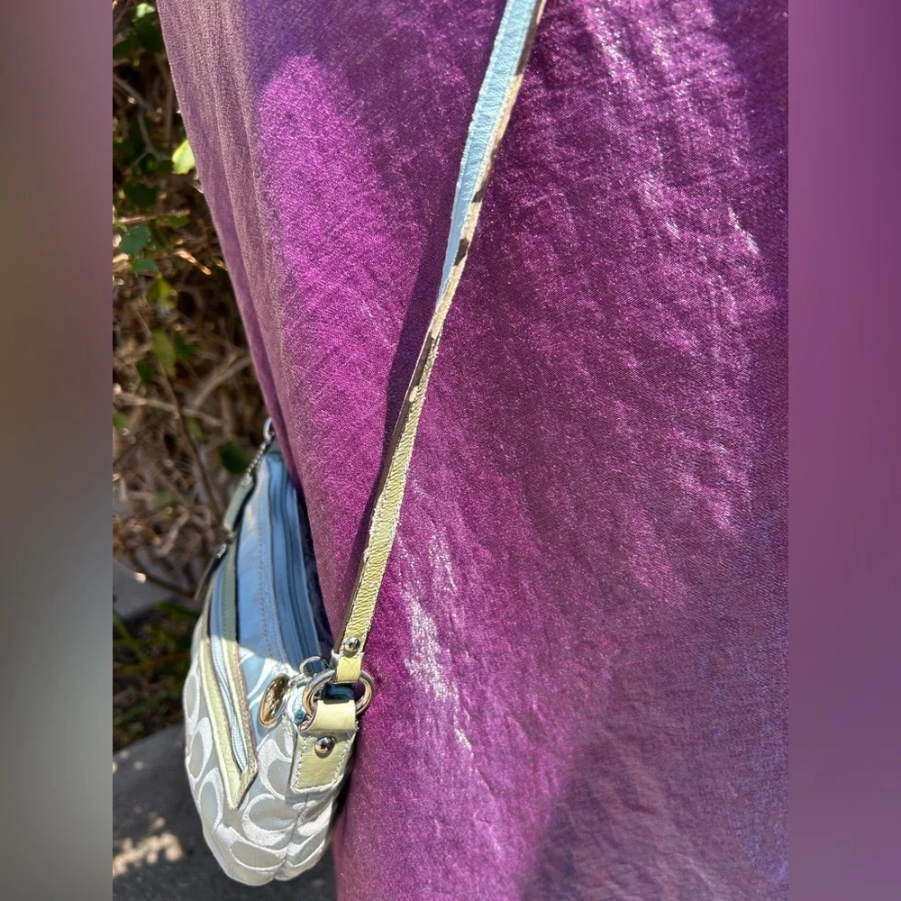 Coach Light Blue 2000s Crossbody Bag 🩵 - Picture 10 of 16